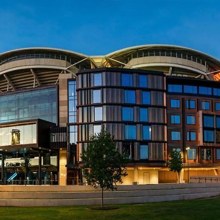 Oval Hotel At Adelaide Oval Zewnętrze zdjęcie The Adelaide Convention Centre